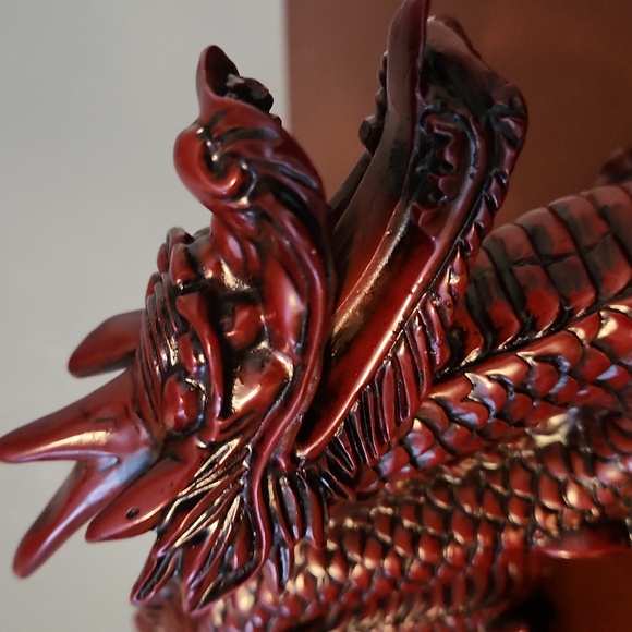 Elegant Red Dragon Sculpture - Picture 9 of 9